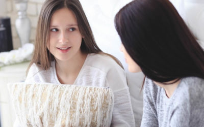 Como o atendimento psicológico ajuda a entender os comportamentos dos adolescentes?